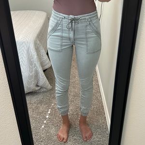 American Eagle Joggers
